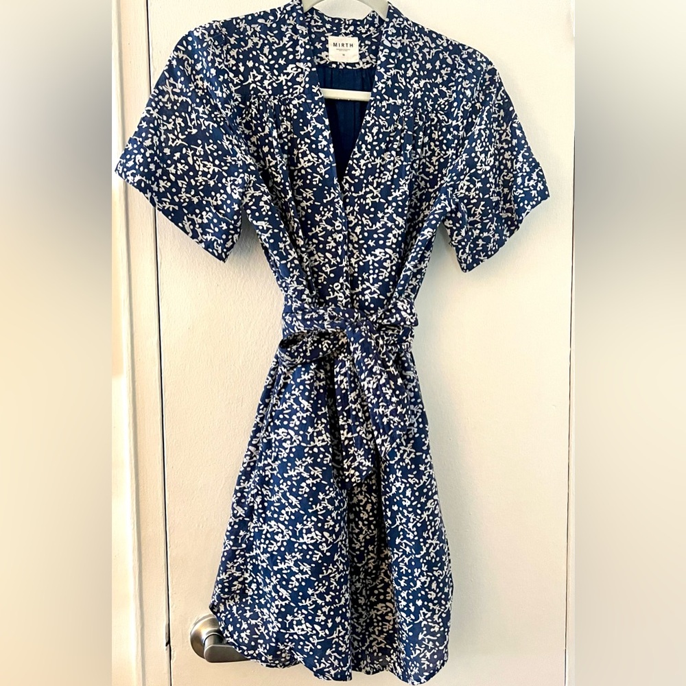 Mirth Navy Blue and White Floral Belted Dress Size XS - Picture 6 of 6